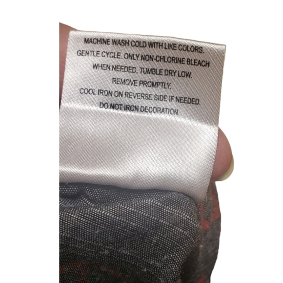 DEADPOOL. button down shirt. Large. (Sku477) - Picture 9 of 11